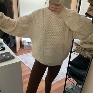 Aritzia sweater